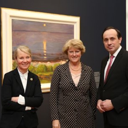 Museumsdirektorin Dr. Ortrud Westheider, Monika Grütters und Ingo Senftleben im Museum Barberini