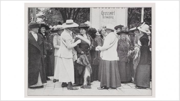 Teilnehmerinnen des Frauenstimmrechtskongresses am 3.10.1912 © Deutsches Historisches Museum